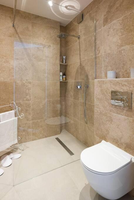 Charming Apartment In Perfect Location Krakow Dış mekan fotoğraf